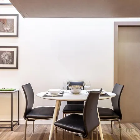 Golden Prestige Apartment Milan Exterior photo