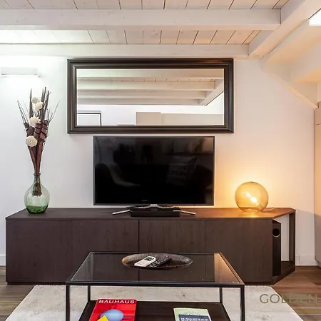 Golden Prestige Apartment Milan Exterior photo